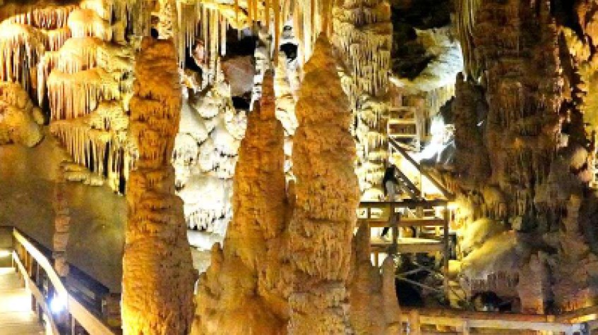 Sumela Monastery, Hamsiköy Village, and Karaca Cave Tour