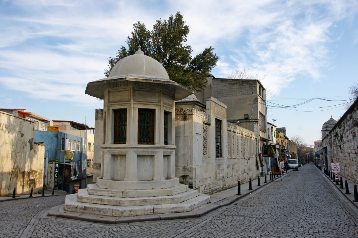 Suleymaniye to Vefa in the Trail of Architect Sina