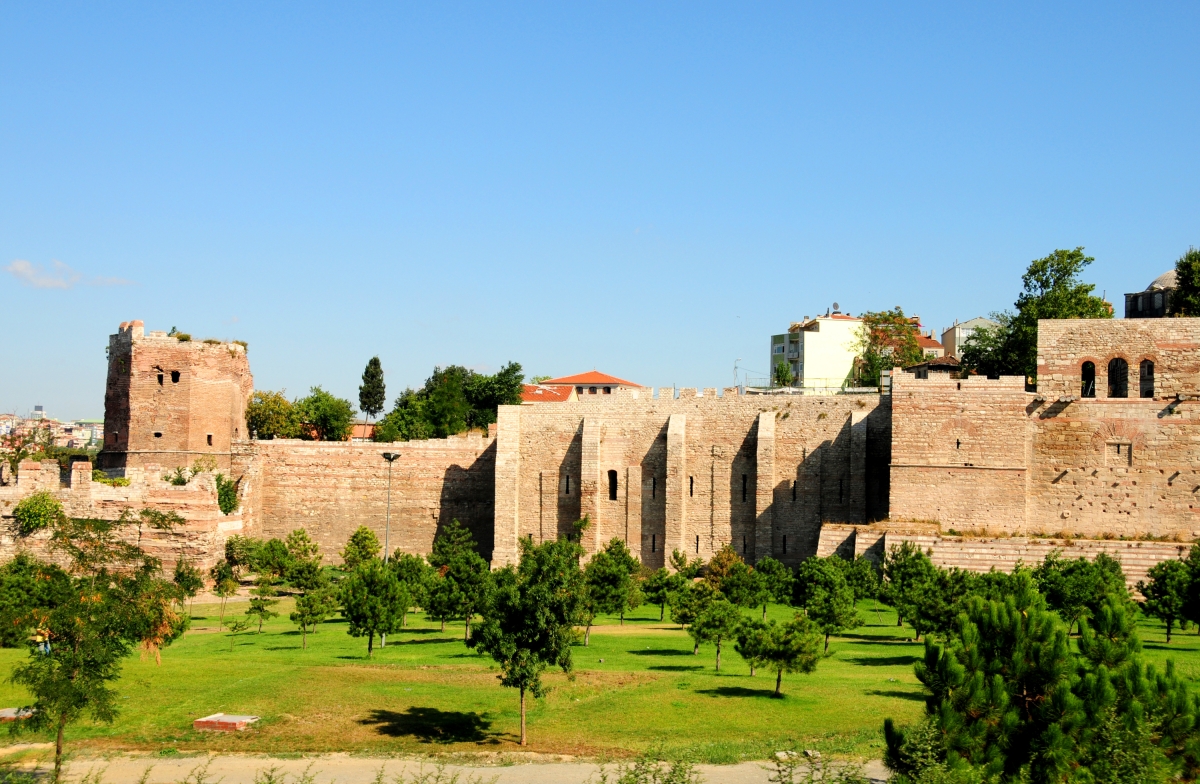 Discover City Walls Byzantine Empire & Ottoman Empire Tour
