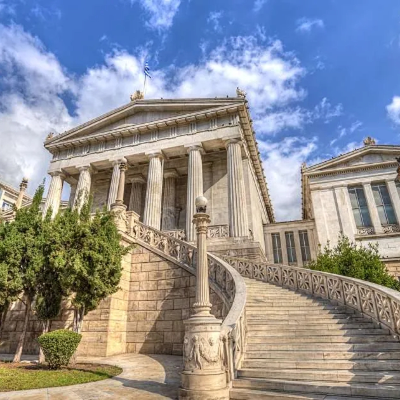 STROLLING THROUGH HISTORY IN ATHENS