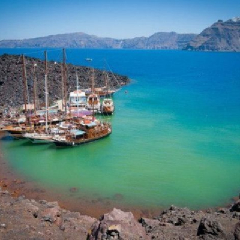 SANTORINI DAY-CRUISE TO THE VOLCANIC ISLANDS