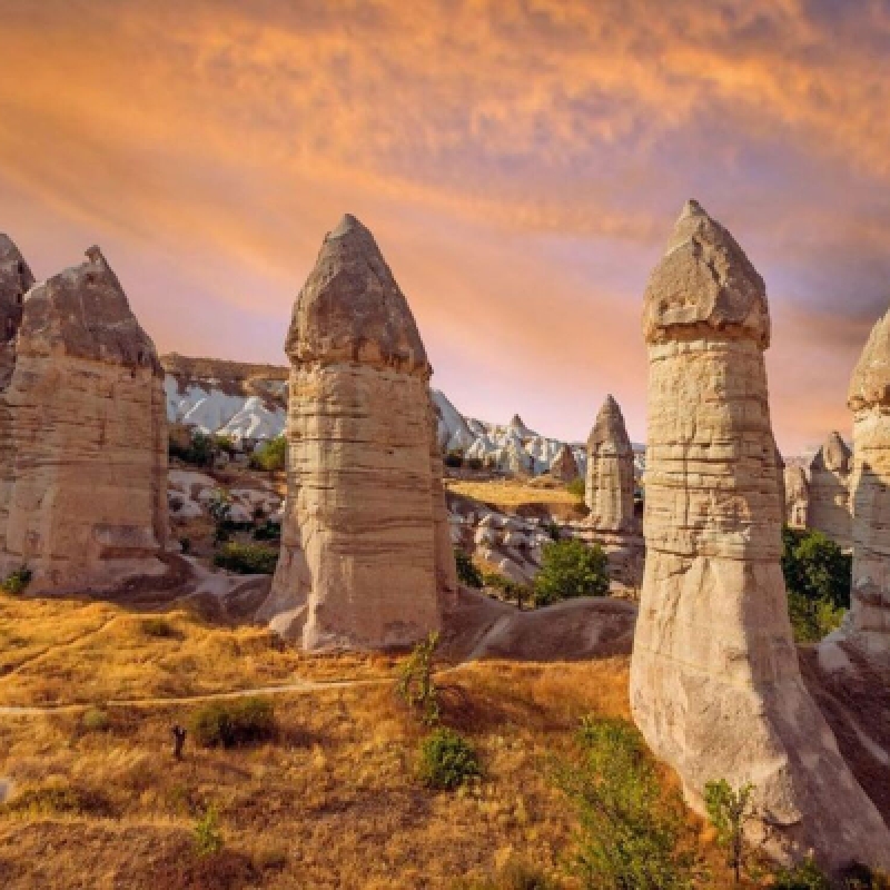 Daily Cappadocia Red Tour + Transfer and Lunch