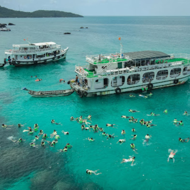 Snorkeling Beach Day Tour Finger Nail Island Gam Ghi May Rut Islands