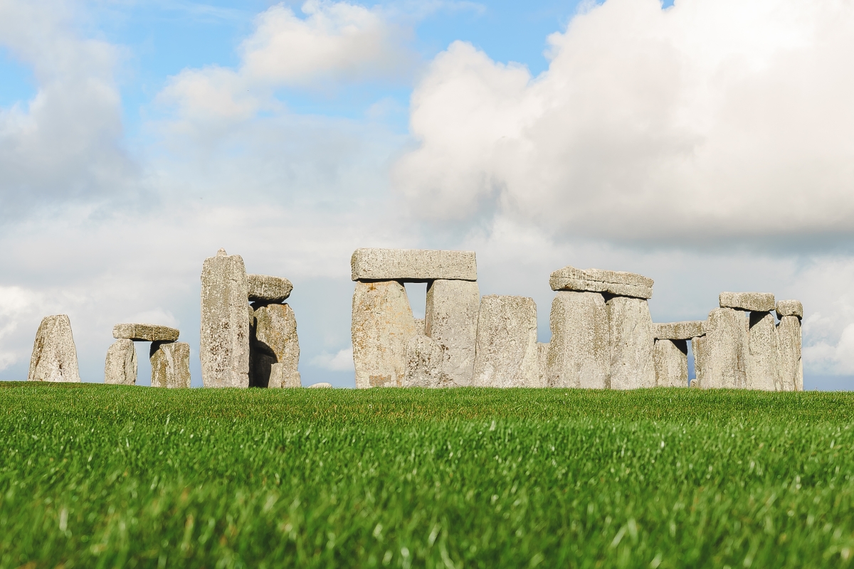 Stonehenge & Bath Tour from London with optional Roman Baths