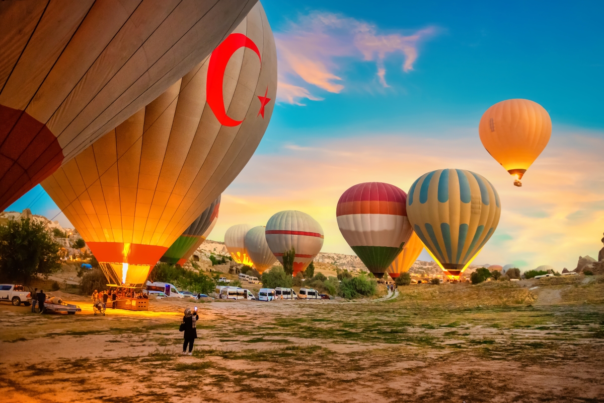 4 Days Istanbul Cappadocia Tour & Cave Hotel + Balloon