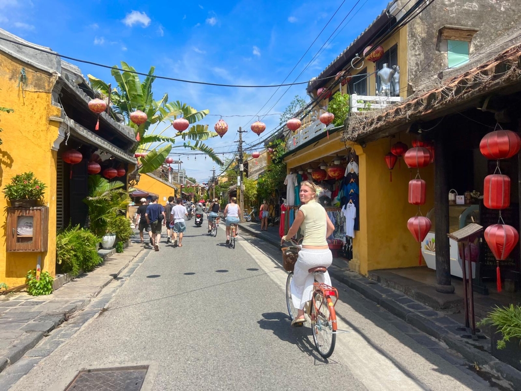 Experience North-to-South Vietnam Highlights in 9 Days