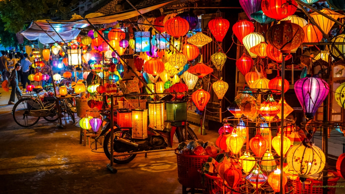 HOI AN TOWN TOUR WITH BASKET BOAT & LANTERN RELEASE FROM DANANG