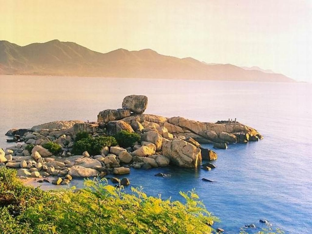 Nha Trang half-day private city tour