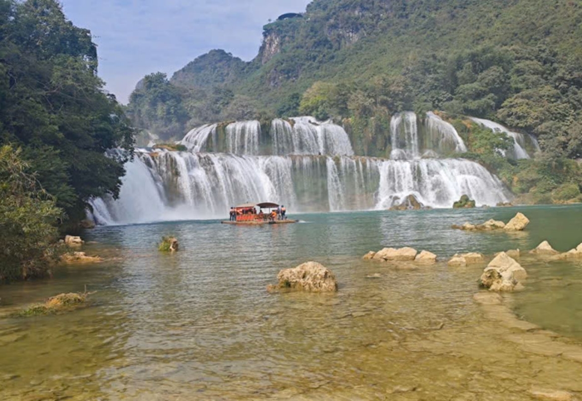 6 Days Visit Ha Giang - Cao Bang - Ba Be Lake