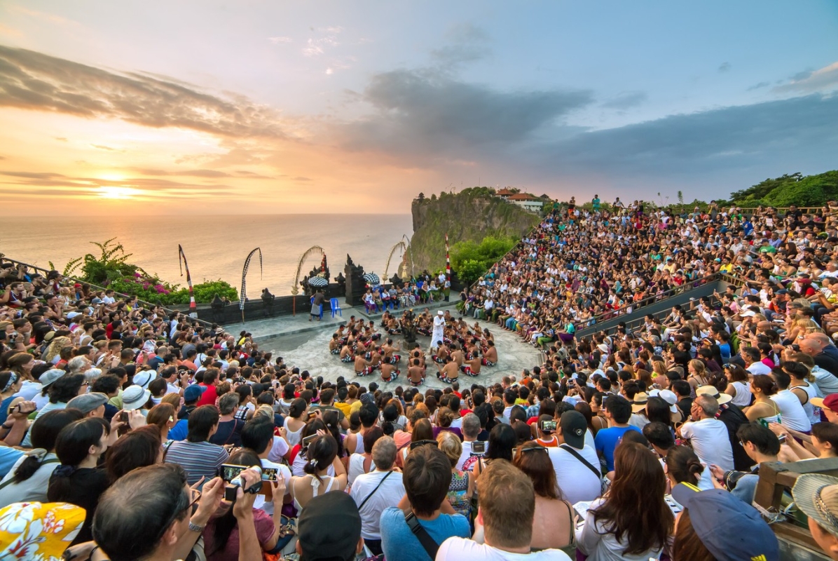 Uluwatu Temple & Kecak Fire Dance Show (Include All Tickets)