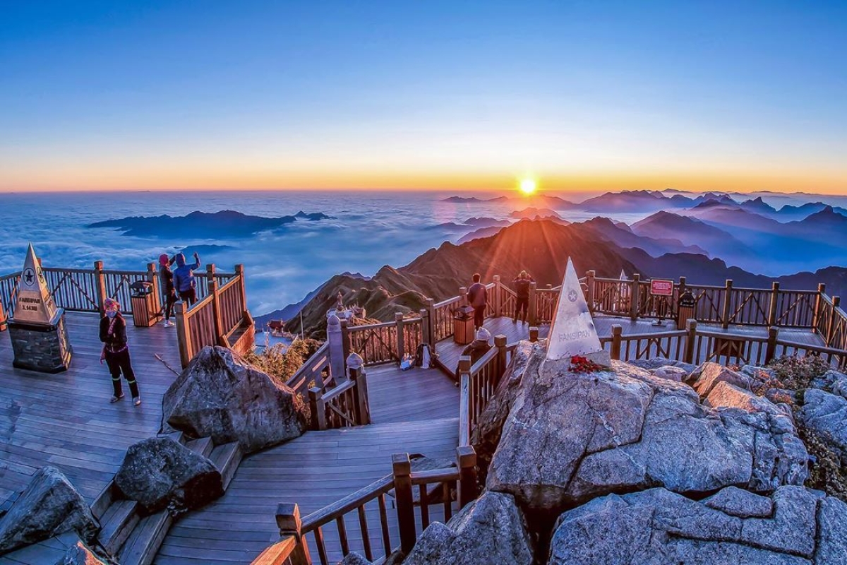 Sapa 2 Days 1 Night with Fansipan mountain from Hanoi - Overnight in Hotel