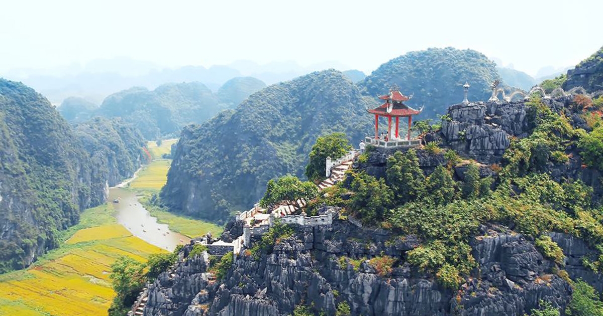 Bai Dinh - Trang An - Mua Cave 1 day tour from Hanoi