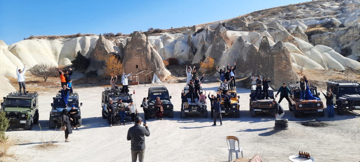 Daily Cappadocia Jeep Safari Tour – Off-Road Adventure Through Hidden Valleys and Ancient Villages