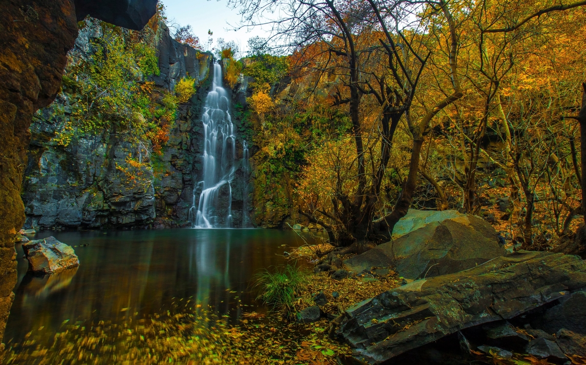 Daily Nature & Folklore Tour from Diyarbakır to Seyhandede Waterfall