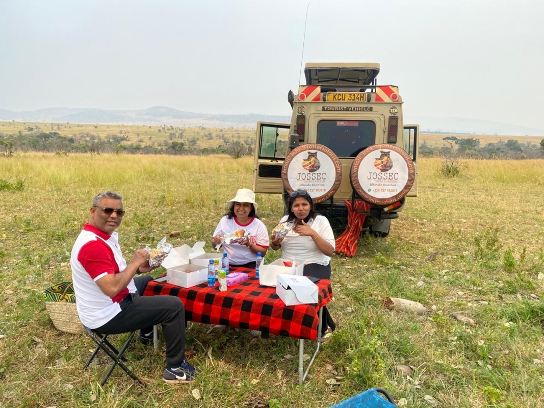 4 Days Samburu & Ol Pejeta – Kenya’s Wild North Adventure