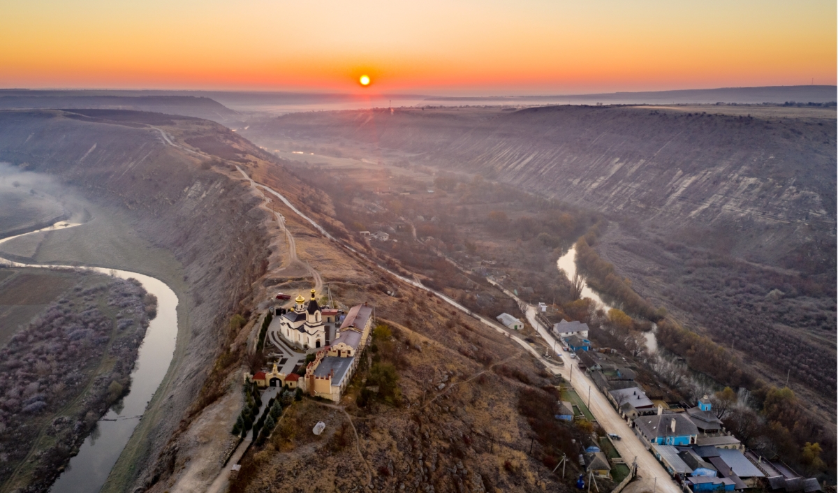 4 Days Beyond Borders in Gagauzia, Moldova & Transdniestria Tour