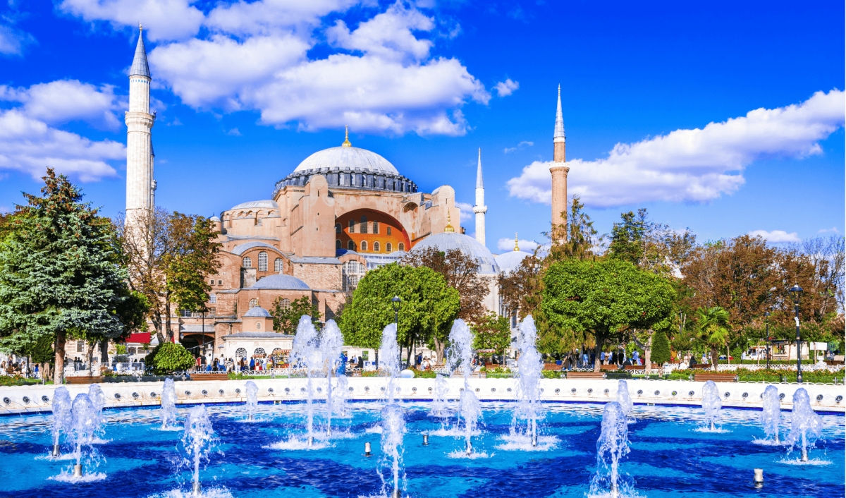 5 Day Istanbul Student Tour – Explore Hagia Sophia, Blue Mosque & Ottoman Treasures