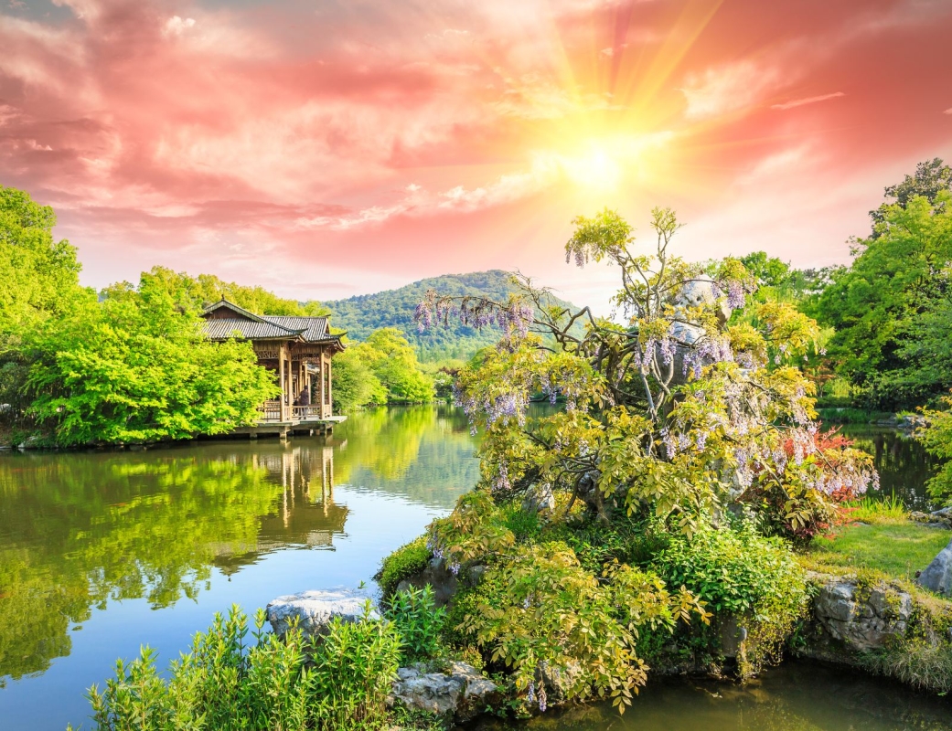 Private Tour of Mogan Mountain National Park and West Lake Scenic Belt in Hangzhou