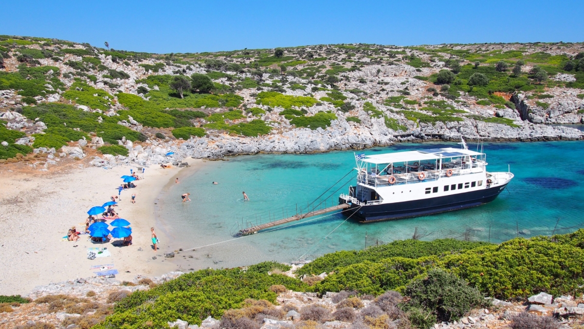 Boat Trip in South Skyros – Full-Day Experience