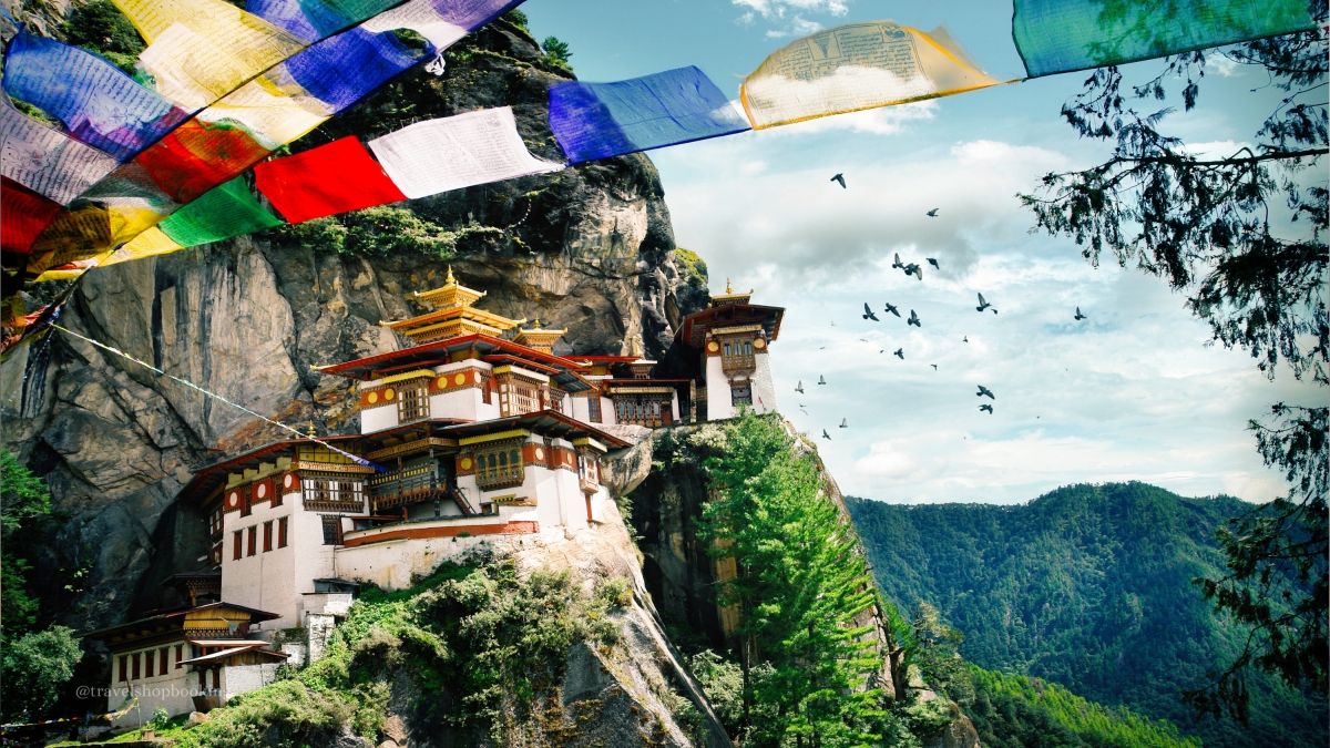 Holiday Experience to Bhutan 6 Day Tour