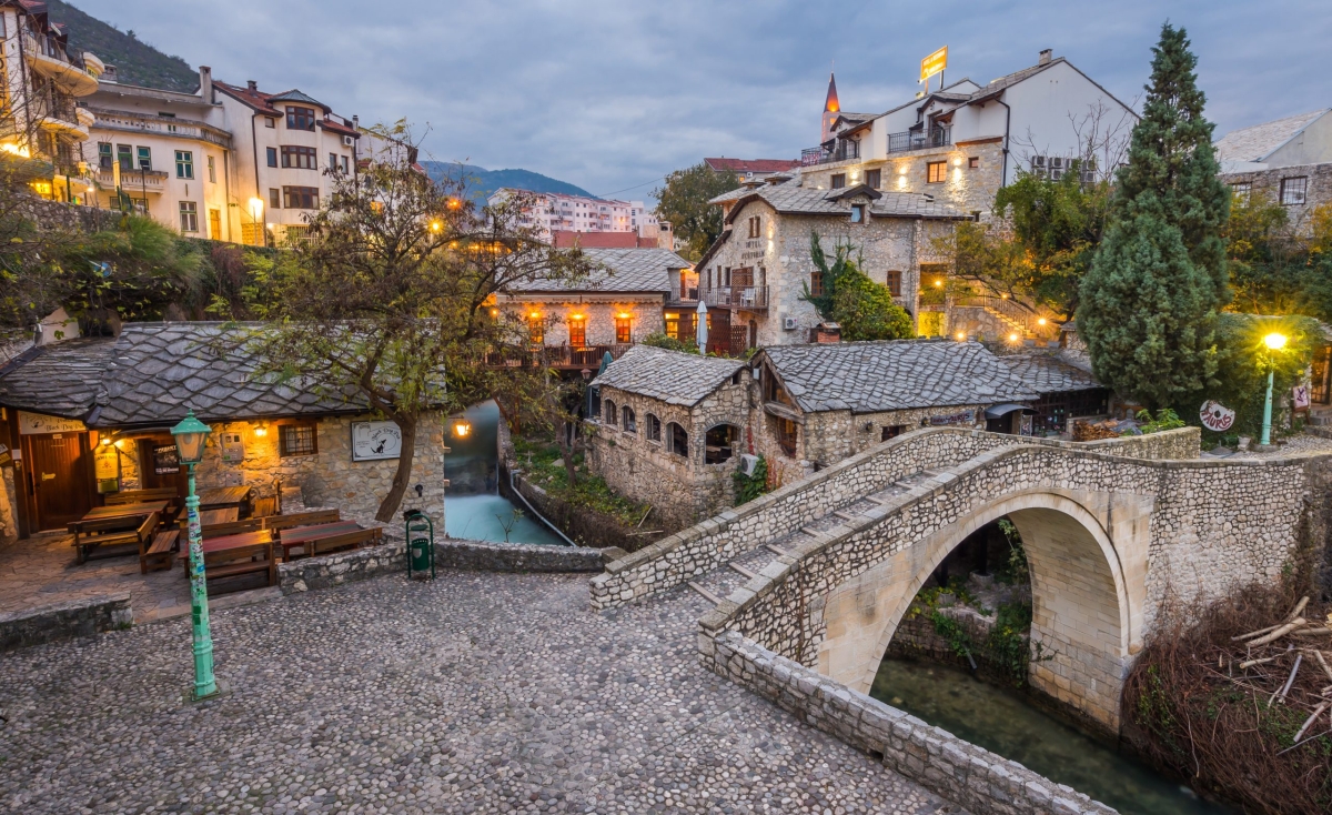 From Split or Trogir: Tour to Mostar and Kravice Waterfalls