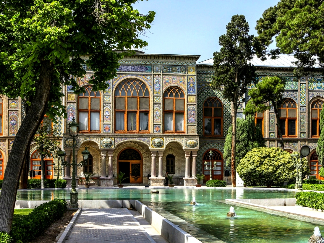 Luxury Trip to Iran