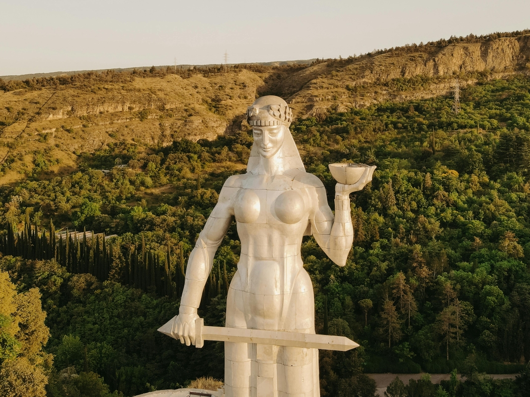 Discover Georgia in 6 Days – Tbilisi, Gudauri, Mtskheta & Kakheti Wine Tour