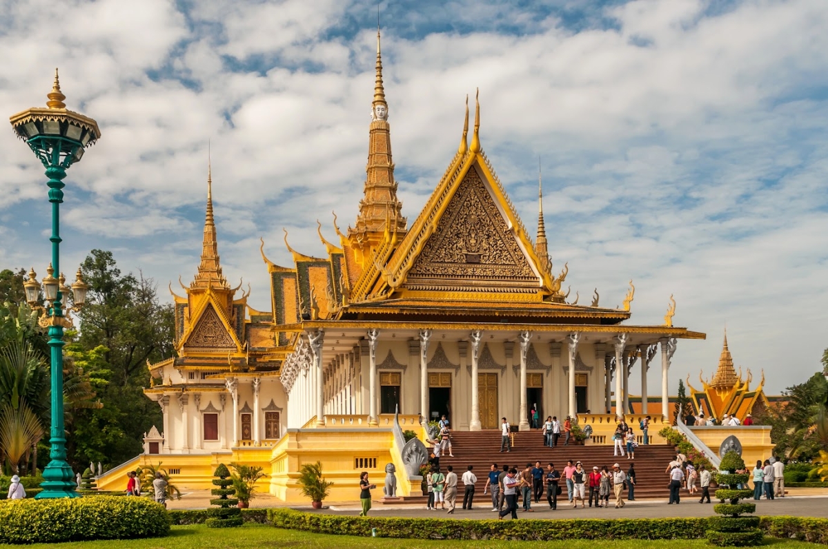 Explore Phnom Penh City 3 Days/2 Nights