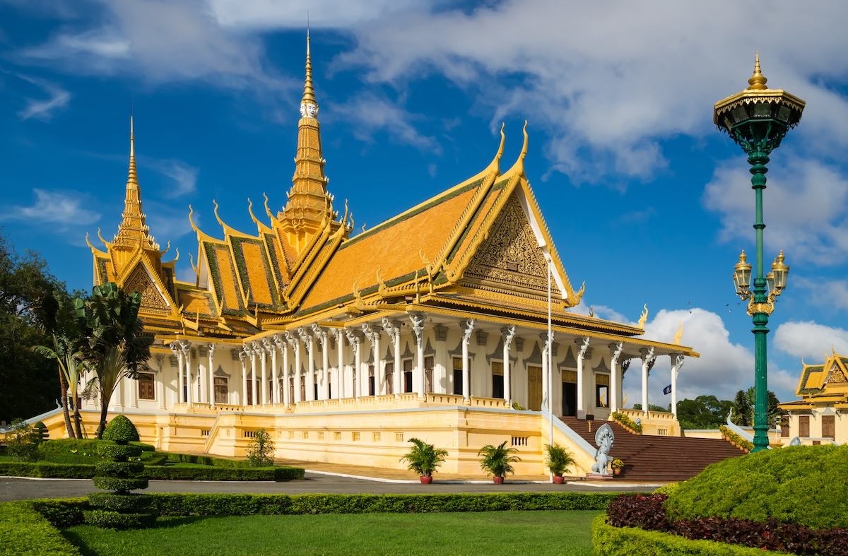 Explore Phnom Penh City 4 Days/3 Nights