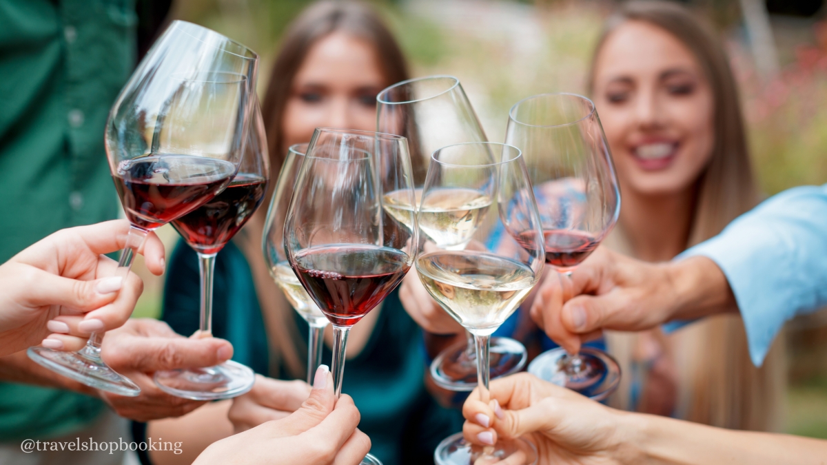 Tbilisi Wine Tour – Old Town Sightseeing, Wine Tastings & Mtatsminda Dinner