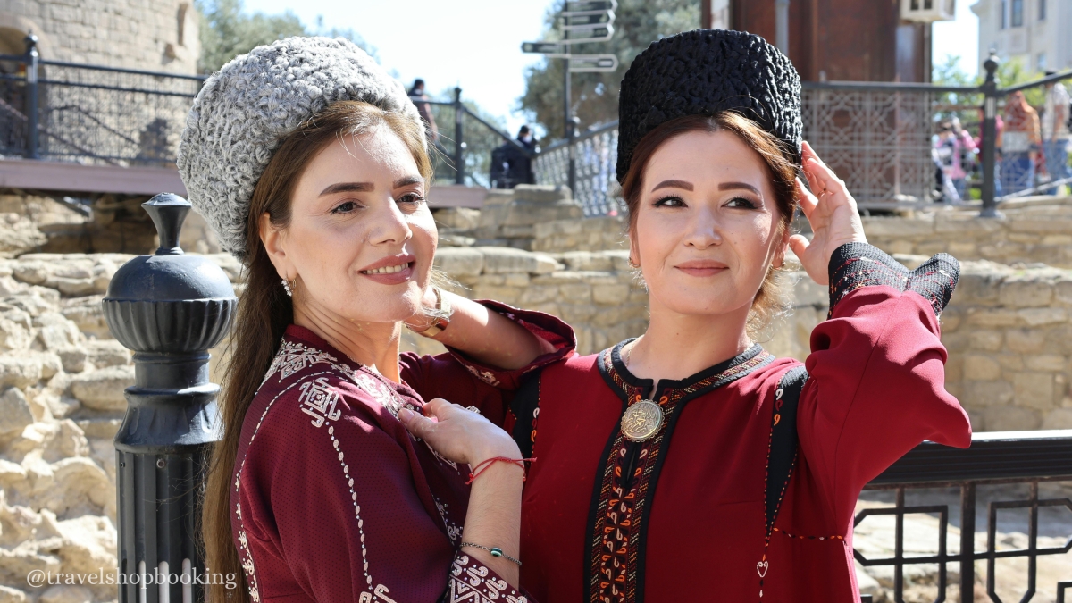 11 Day Caucasus Tour: Azerbaijan & Georgia – Baku, Kakheti, Kazbegi, Vardzia