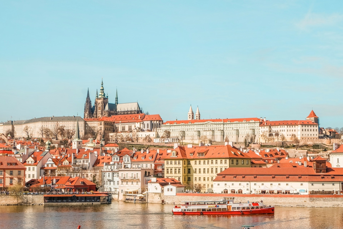 7 Day Tour: Prague & Countryside