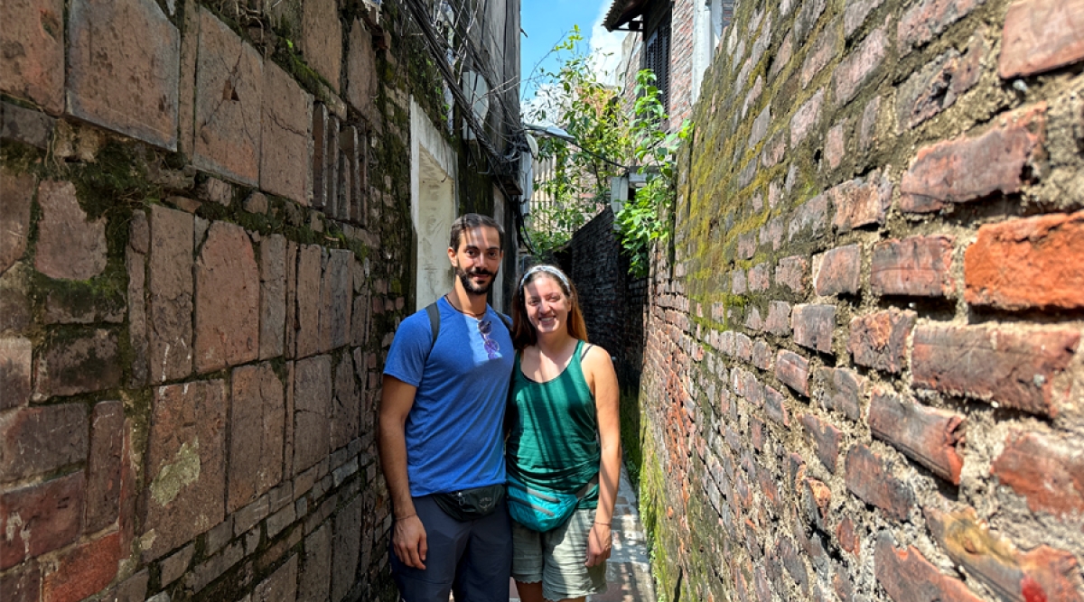 Electric Bike Tour Hanoi: Ancient Co Loa Citadel Day Trip