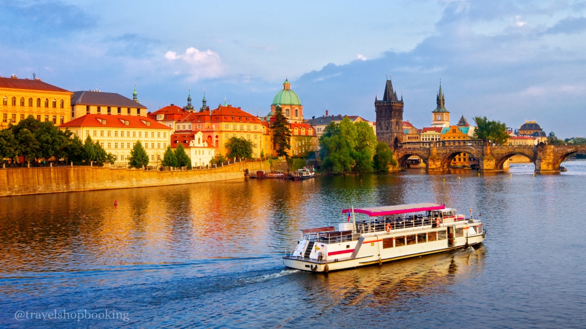 7 Day Bohemia UNESCO Heritage Tour: Prague, Cesky Krumlov & Czech Countryside
