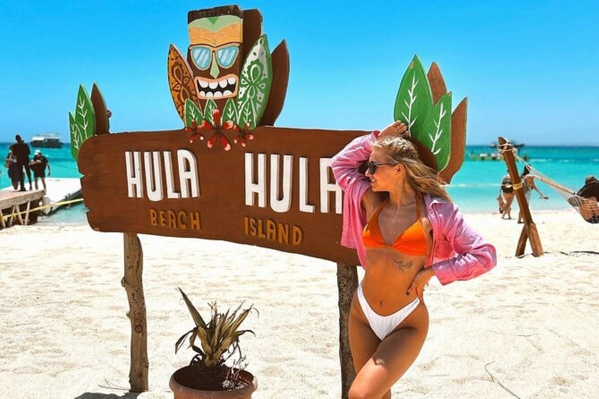 Hurghada Day Trip To Hula Hula Island With Snorkeling and Lunch.