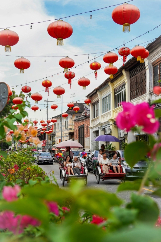 Peninsulas to Paradise: Malaysia, Singapore & Bali Journey (15D14N)