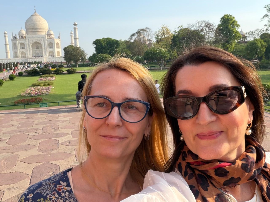 Bangalore to Taj Mahal Same Day Tour by Flight – Agra One Day Trip Package