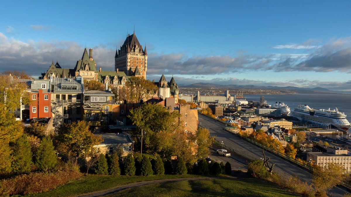 Majestic Canada Luxury Coach Tour 14 Days 13 Nights | Guaranteed Departures
