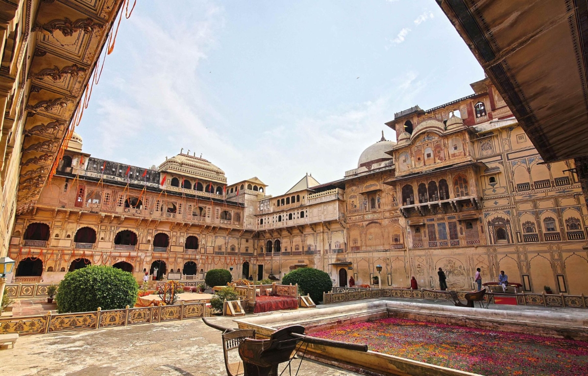 India's Golden Triangle Tour with Village Walk