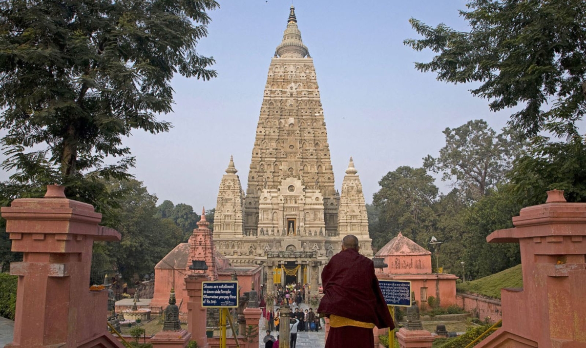 Golden Triangle & Buddhist Pilgrimage Trails By G Experiences