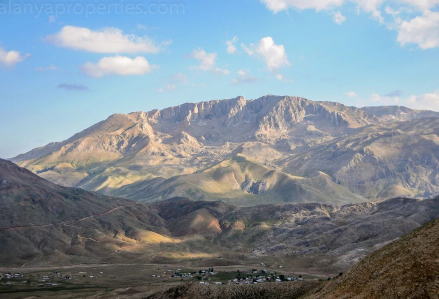 Daily Mountain Trekking Tour From Kayseri