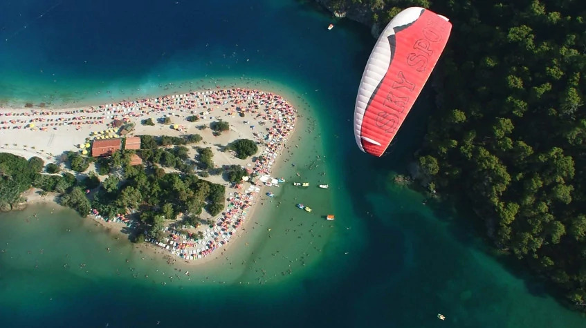 Daily Paragliding Tour from Oludeniz