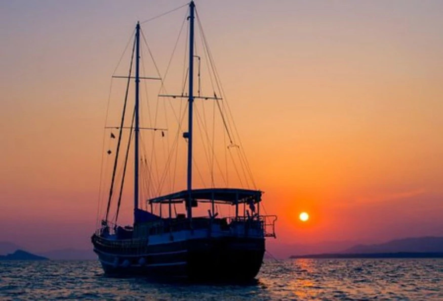 Daily Sunset Moonlight Cruise from Oludeniz