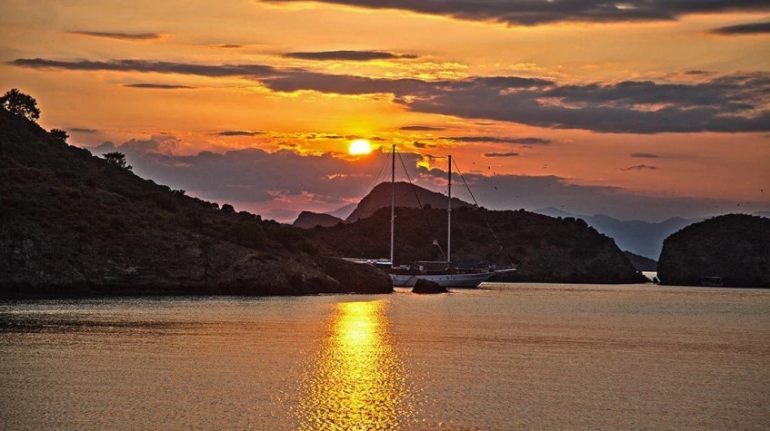 Daily Sunset Moonlight Cruise from Oludeniz