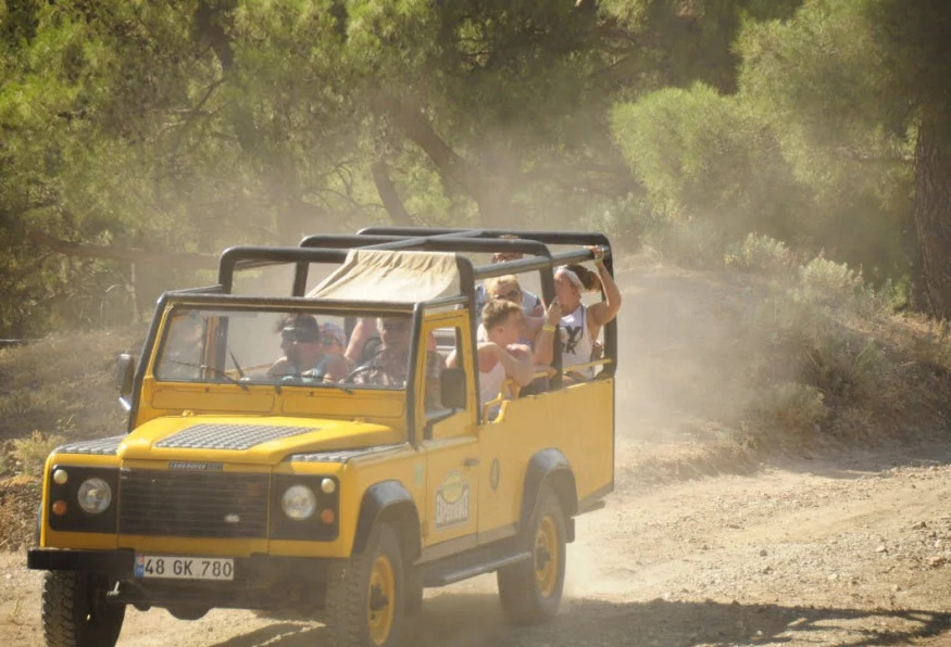 Daily Saklikent Jeep Safari Tour
