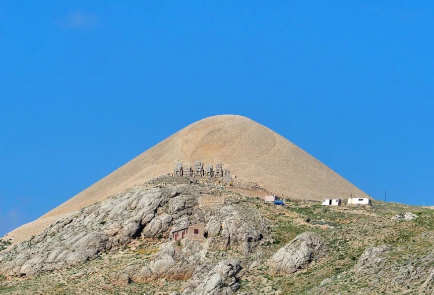 3 Days Mount Nemrut Climbing & Sightseeing Tour
