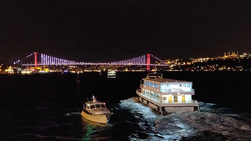 Bosphorus Dinner Cruise With Turkish Shows Unlimited Local Drinks