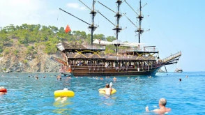 Daily Kemer Boat Tour From Belek