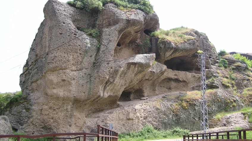 Daily Samsun Tekkekoy Caves Tour