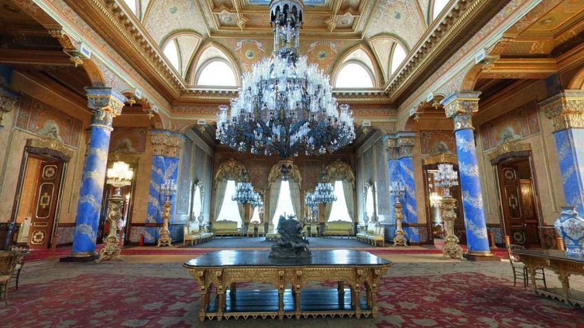 Daily Dolmabahce Palace Tour